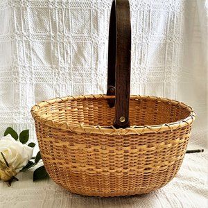 Vintage OVAL Wicker RATTAN BASKET with Handle